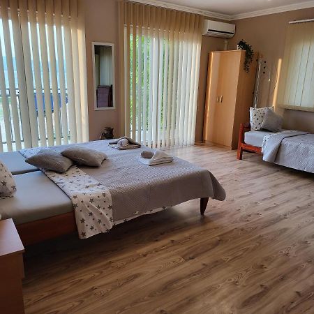 Sun And River Apartments Golubac Exterior foto