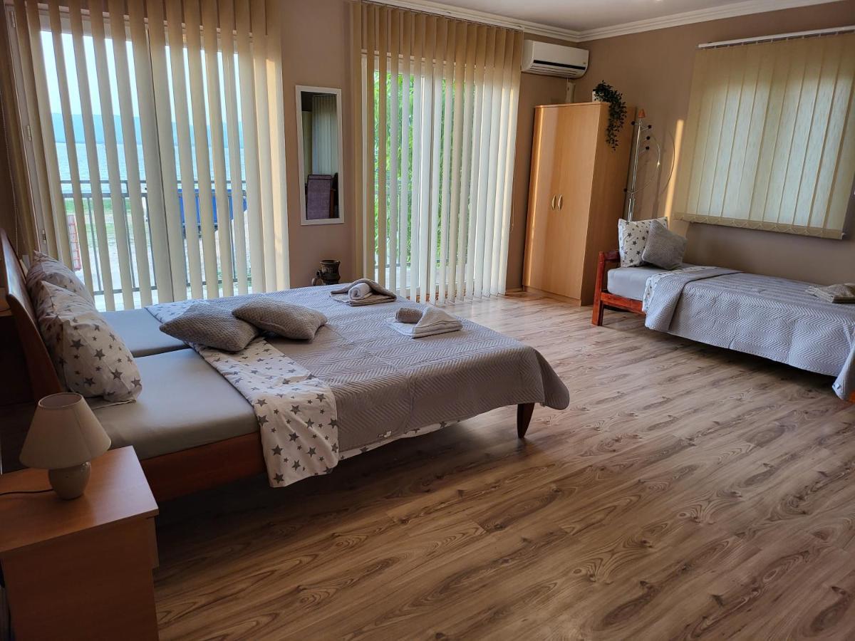 Sun And River Apartments Golubac Exterior foto