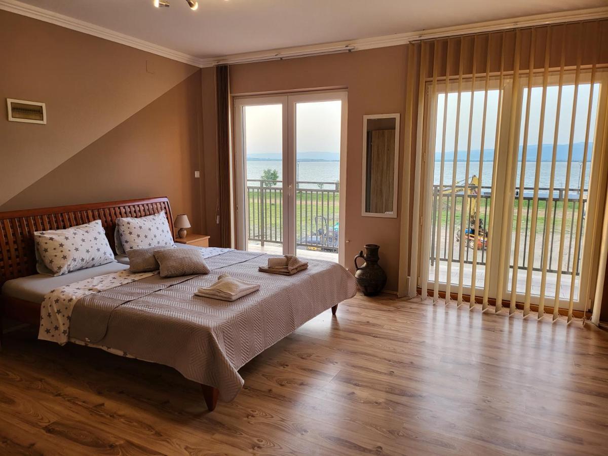 Sun And River Apartments Golubac Exterior foto