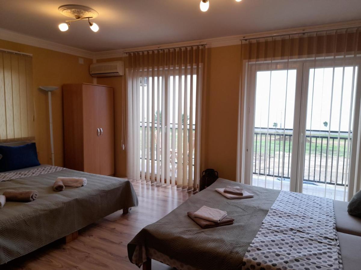 Sun And River Apartments Golubac Exterior foto