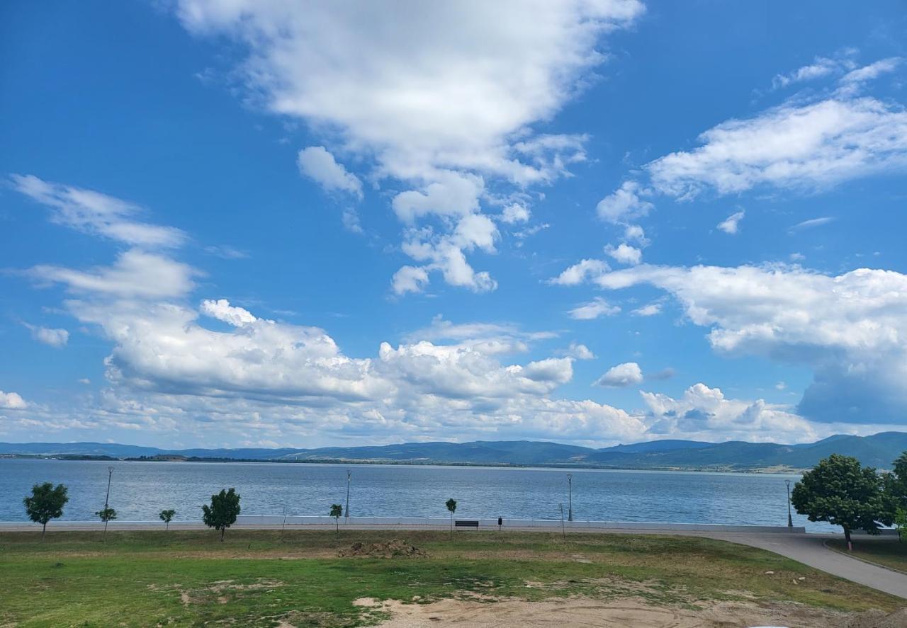 Sun And River Apartments Golubac Exterior foto